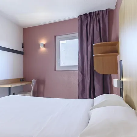 Hotel Centre Arenes 3*