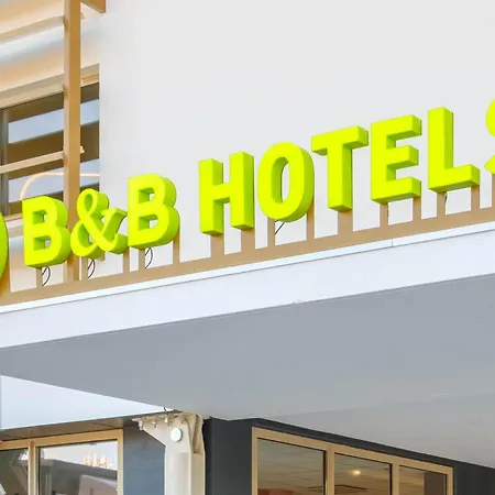 Centre Arenes Hotell 2*