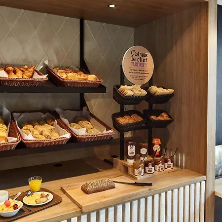 Centre Arenes Hotel 3*