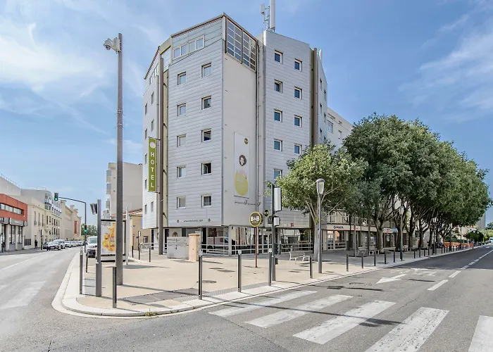 Centre Arenes Ξενοδοχείο 3*