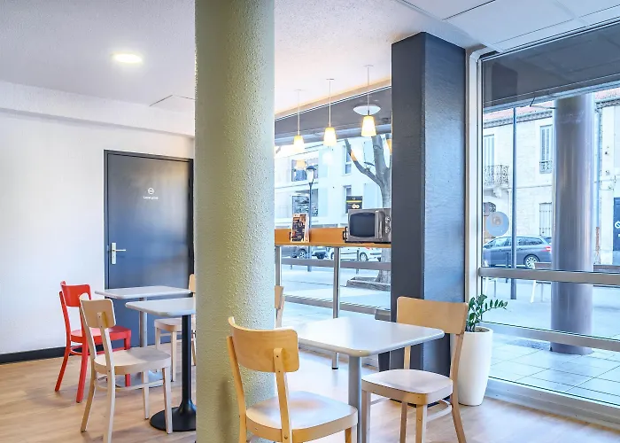 Hotel Centre Arenes 3*